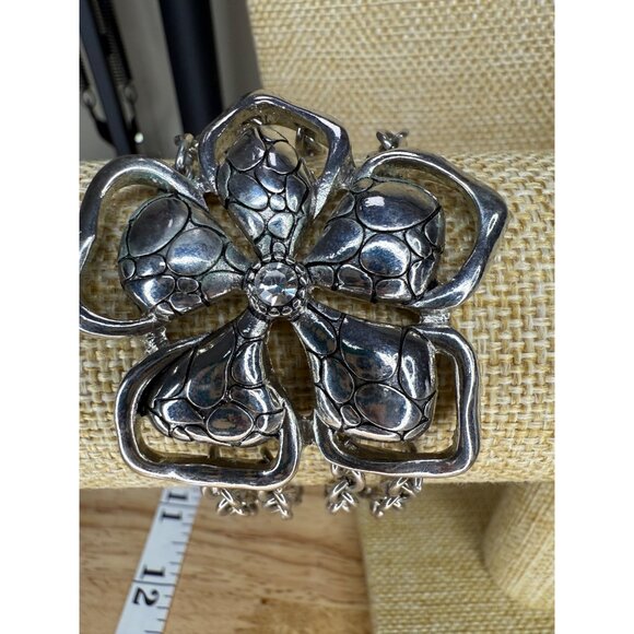 Silvertone Flower Bracelet With Chain Strands & Toggle Closure, Floral, Casual - Picture 4 of 9